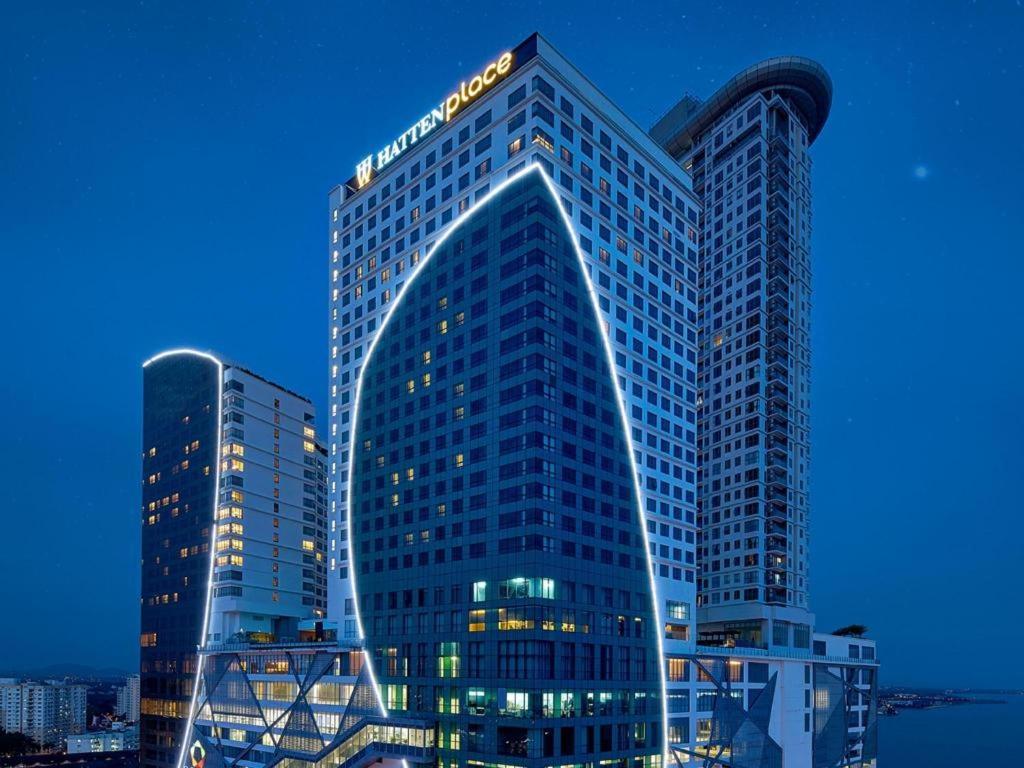 Hatten Place Melaka Eksteriør billede Hilton Pattaya