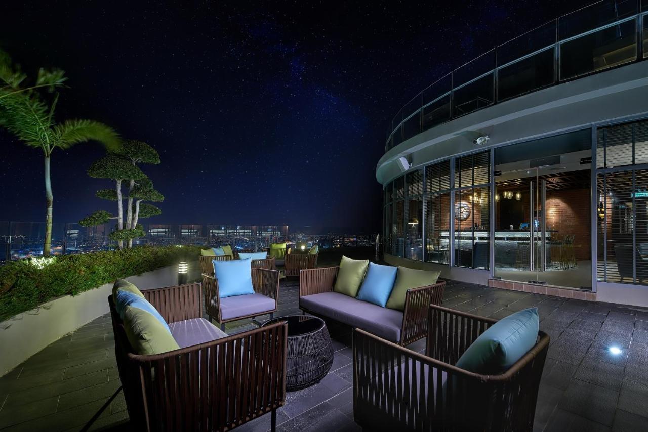 Hatten Place Melaka Eksteriør billede The Sky Bar